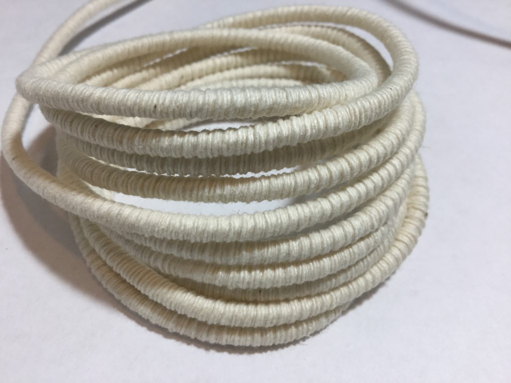 Gaine Tressée Paracorde 4mm AlphaCord Sleeve - 3.3 Mètres - Gris -  Alphacool - Tuning & Câble - Câbles Gainés - Autres